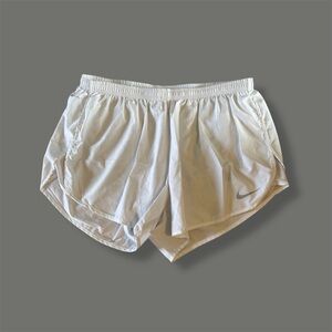 [Nike] White Athletic Shorts